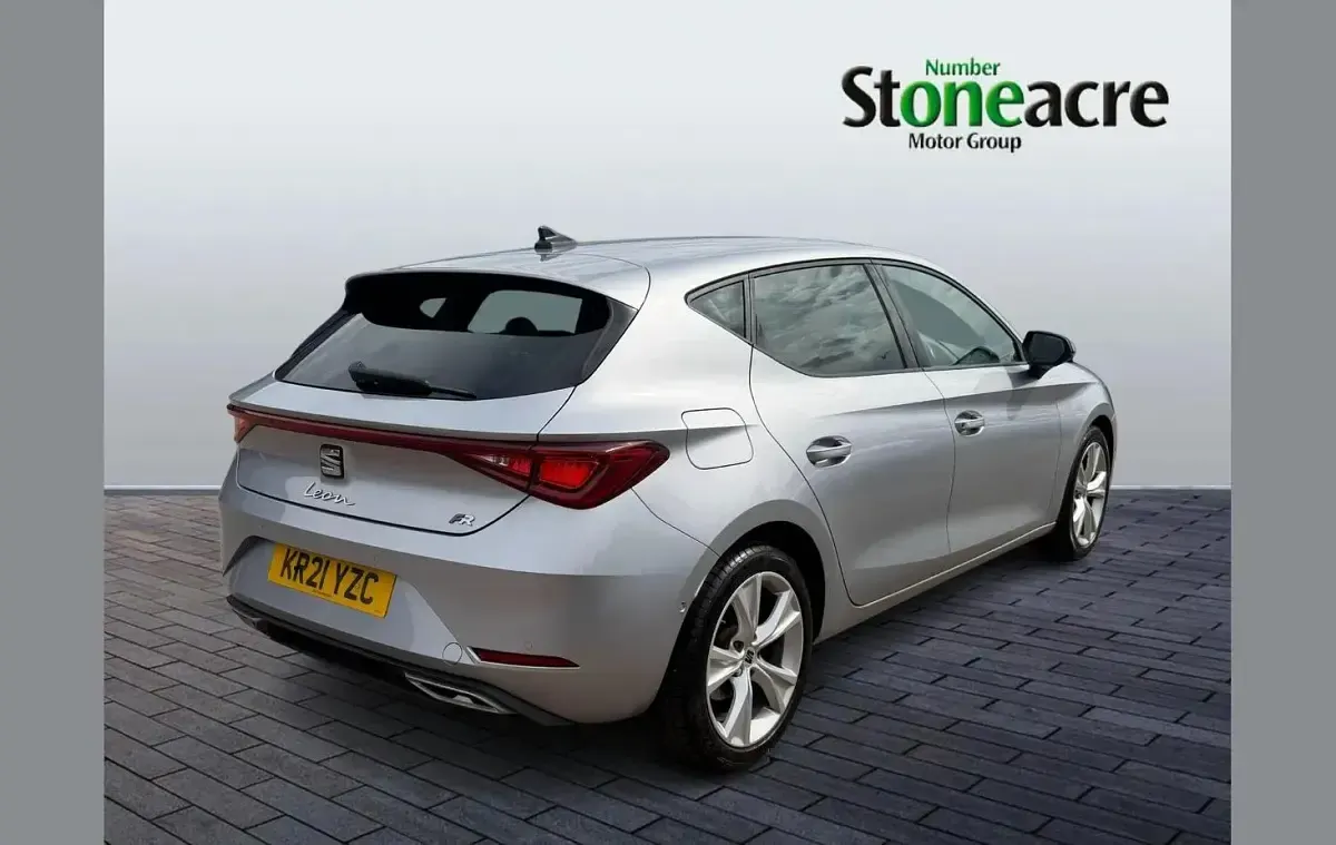 Used Seat Leon FR 272 HP (200 kW) 2021 Silver Hatchback
