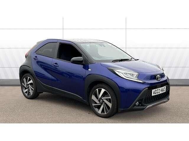 Blue Used 2022 Toyota Aygo X SUV | £12,446 - Image 1/4