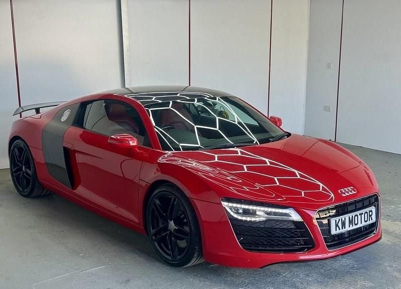 Used Audi R8 Coupé Comfort 430 HP (316 kW) 2015 Red Coupe
