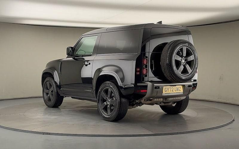 Used Land Rover Defender SE Dynamic 249 HP (183 kW) 2025 Estate