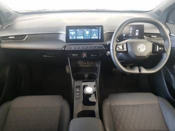 Image 3/4