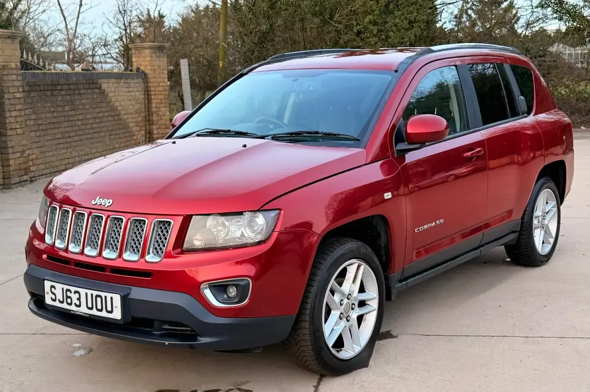 Used Jeep Compass Limited 172 HP (126 kW) 2013 Red SUV