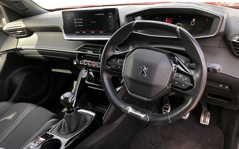 Used Peugeot 2008 GT-line 101 HP (74 kW) 2020 Red SUV