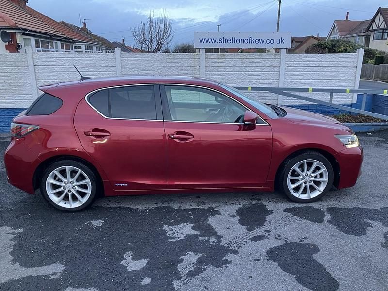 Used Lexus CT200h 2012 Red Hatchback