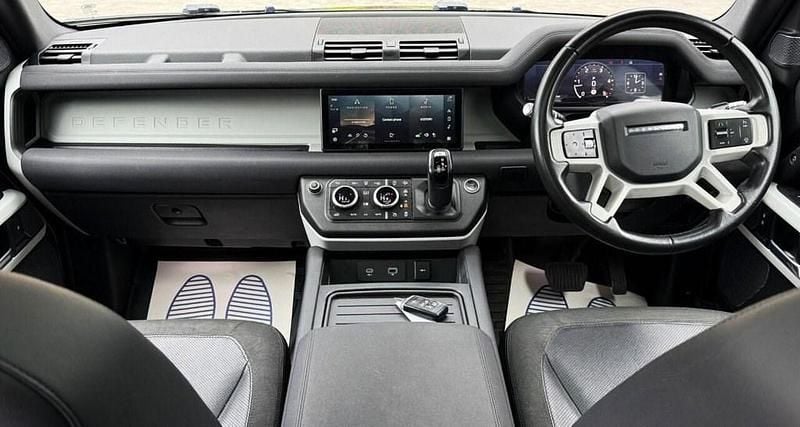 Usado Land Rover Defender SE 2020 Preto SUV