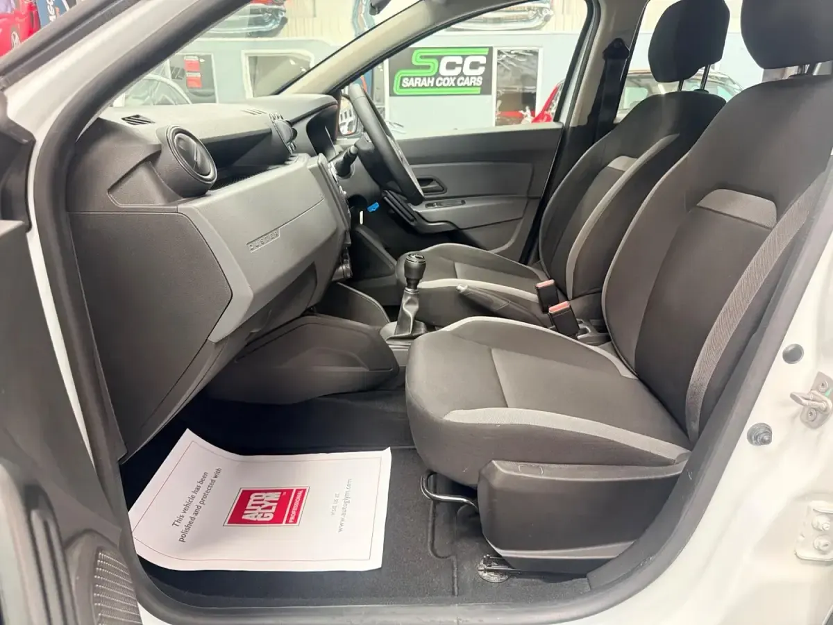 Used Dacia Duster Essentiel 2021 White SUV