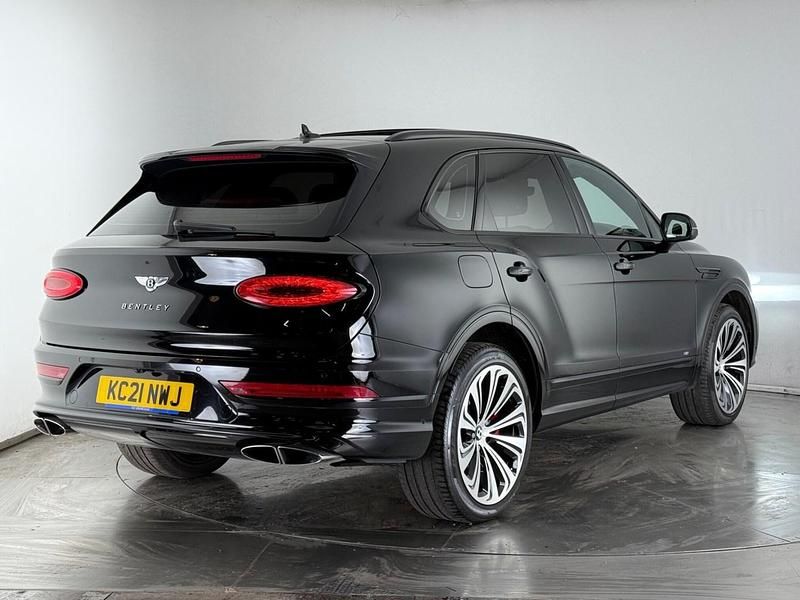 Used Bentley Bentayga 550 HP (404 kW) 2021 Black SUV