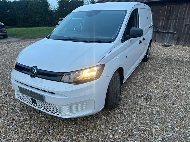 Used VW Caddy Maxi 122 HP (89 kW) 2021 White MPV