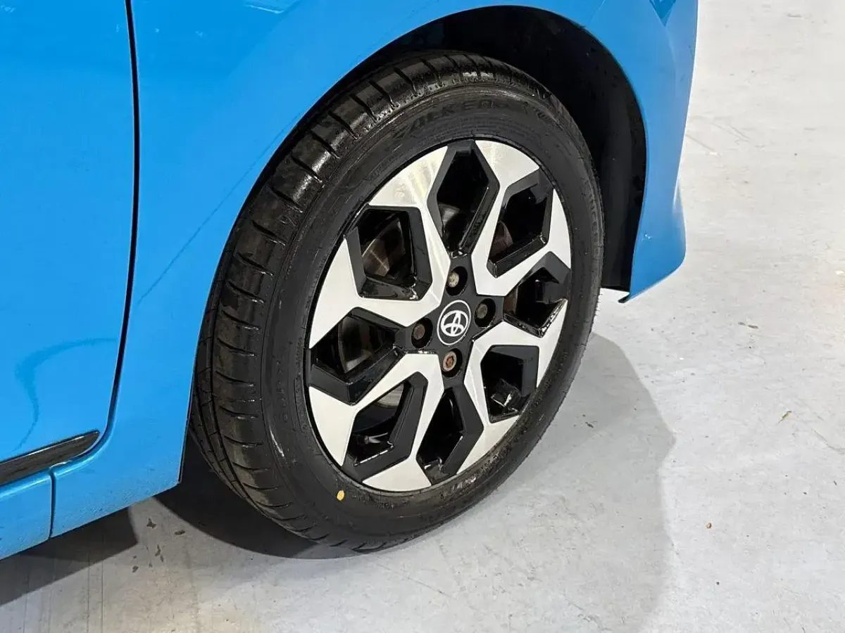Used Toyota Aygo Trend 72 HP (52 kW) 2019 Blue Hatchback