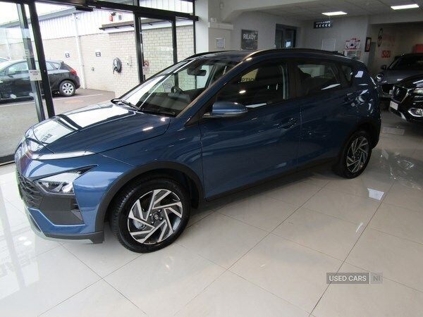 Blue New 2025 Hyundai Bayon Advanced SUV | £18,995 (Good price) - Image 1/4