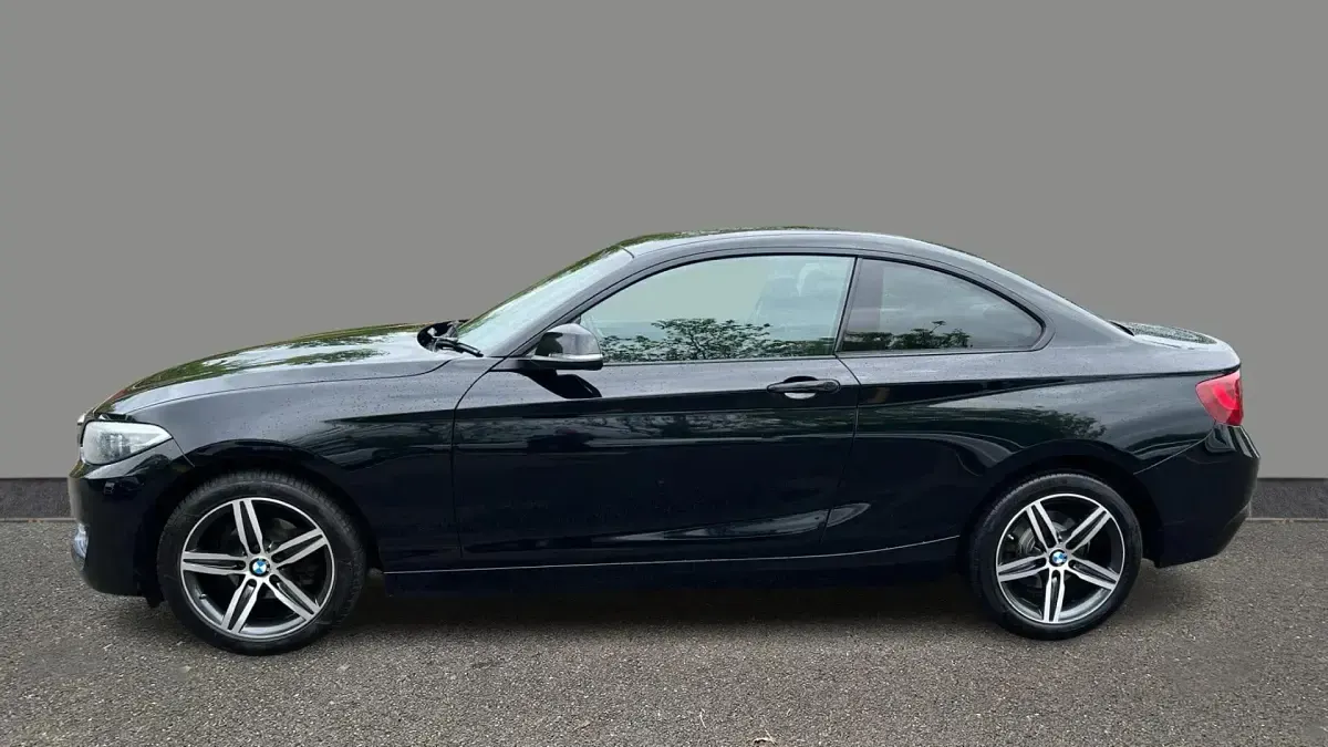 Used BMW 218 Sport Line 136 HP (100 kW) 2016 Black Coupe