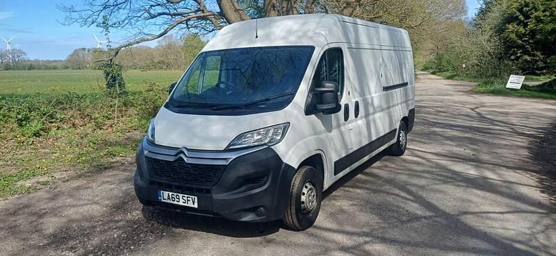 Usado Citroën Relay 140 HP (102 kW) 2020 Branco Van