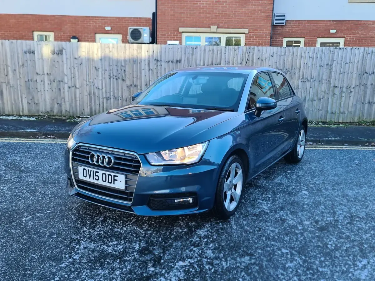 Used Audi A1 Sport 116 HP (85 kW) 2015 Blue Hatchback