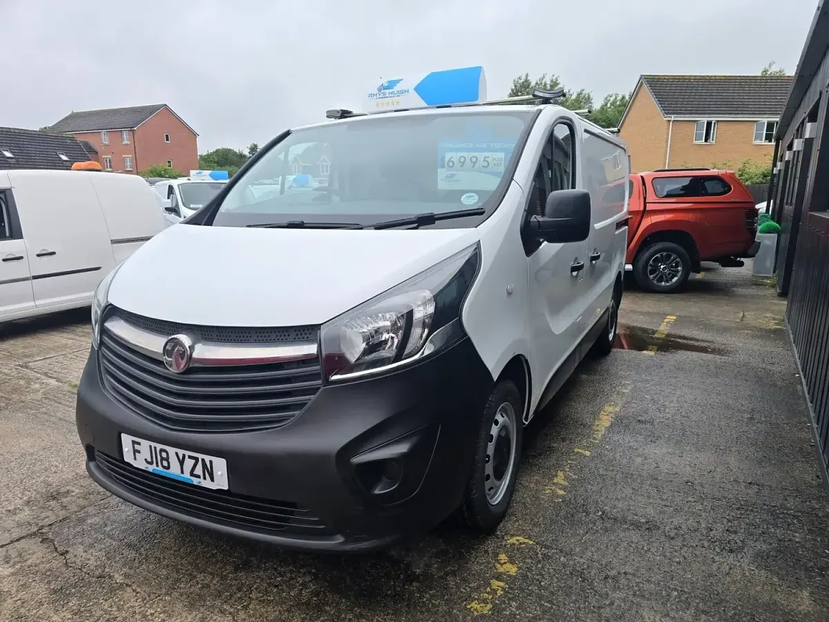 Used Vauxhall Vivaro S 2018 White