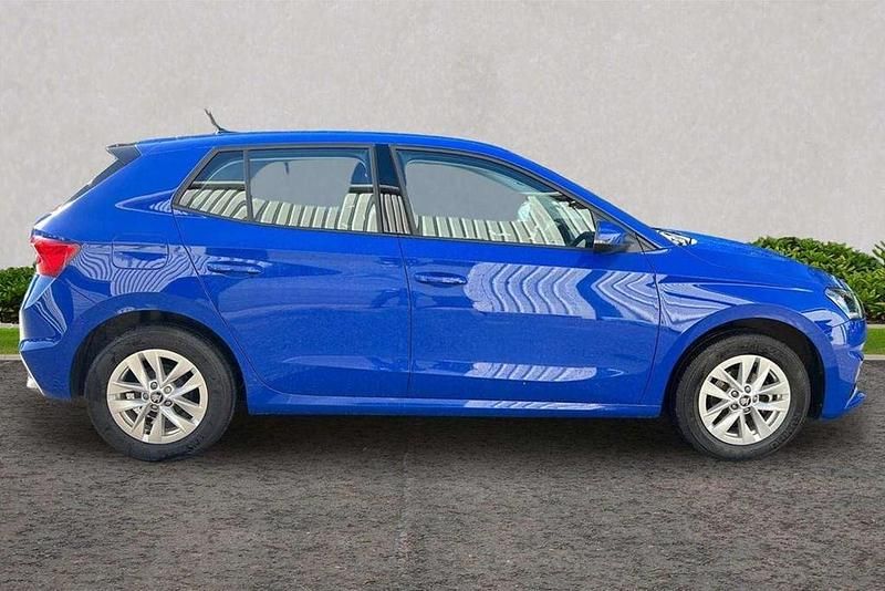 Used Skoda Fabia SE 79 HP (58 kW) 2025 Energy blue Hatchback