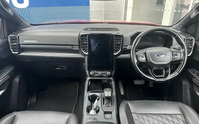 Used Ford Ranger Platinum 241 HP (177 kW) 2024 Red Pickup