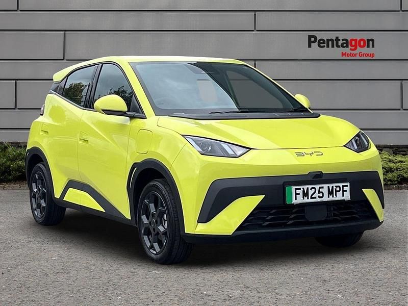 Lime green Used 2025 BYD Dolphin Boost Hatchback | £17,999 (Fair price) - Image 1/4
