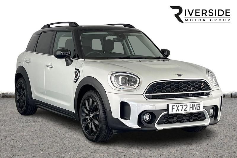 Melting silver Used 2022 Mini Cooper S Classic Hatchback | £22,990 (Fair price) - Image 1/4