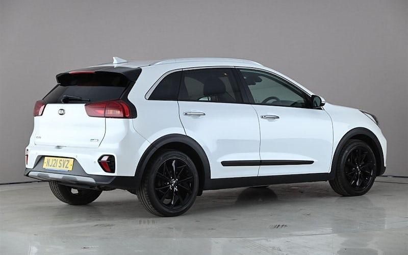 Used Kia Niro 141 HP (103 kW) 2021 White SUV