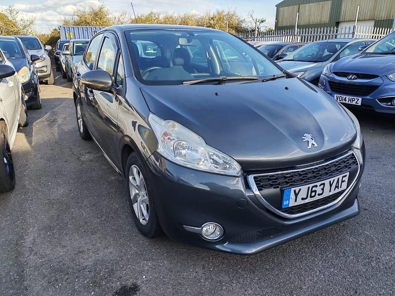 Used Peugeot 208 Active 68 HP (50 kW) 2013 Grey Hatchback