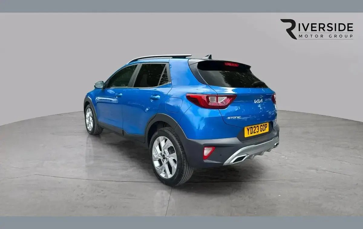 Used Kia Stonic GT-Line 99 HP (72 kW) 2023 Blue SUV