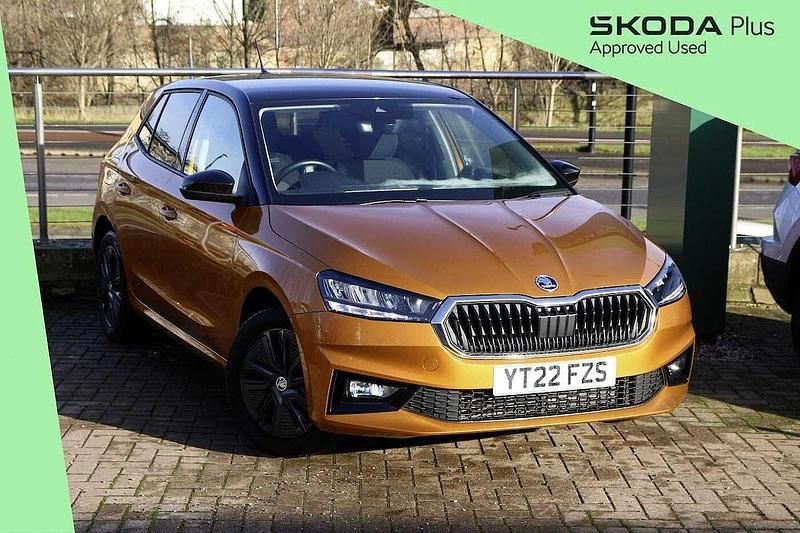 Phoenix orange metallic black magic pearl effect Used 2022 Skoda Fabia Colour Edition Hatchback | £12,995 (Fair price) - Image 1/4