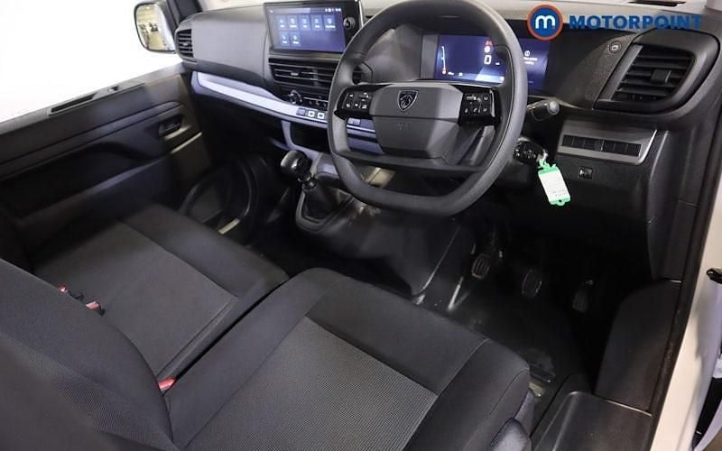 Used Peugeot Expert 145 HP (106 kW) 2025 Van