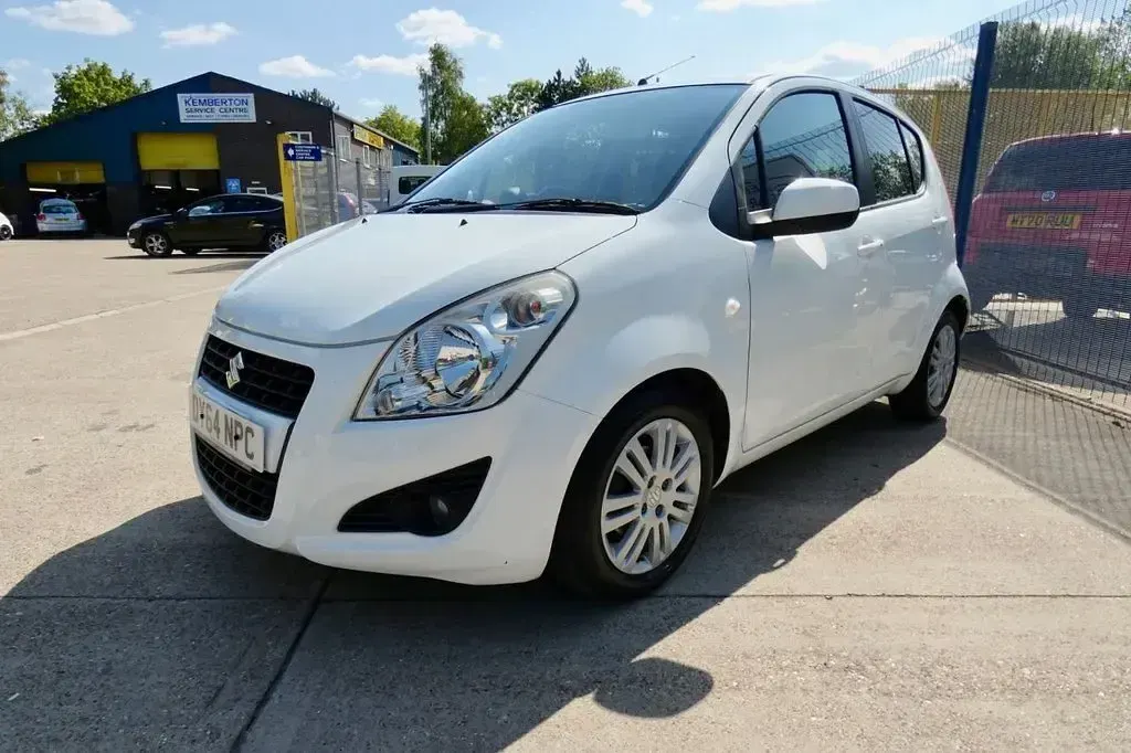 Used Suzuki Splash SZ4 94 HP (69 kW) 2014 White Hatchback