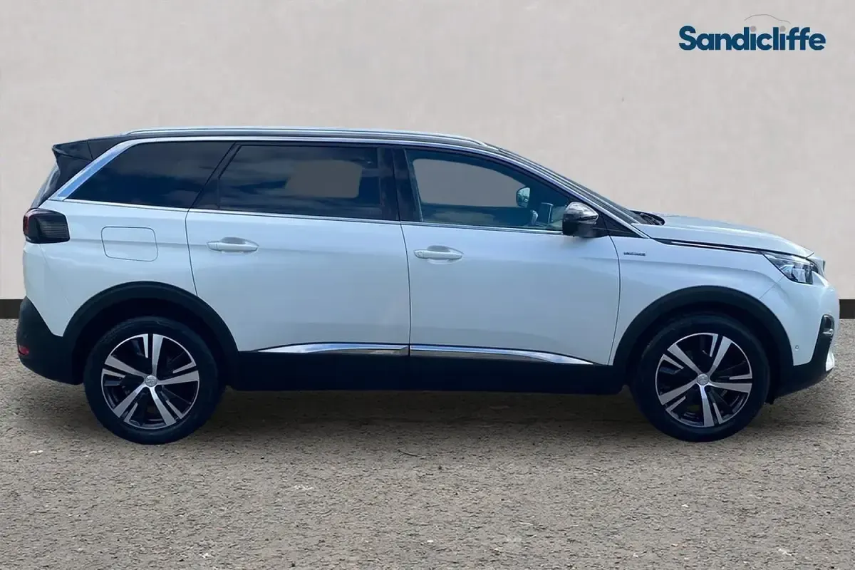 Second-hand Peugeot 5008 GT-line 130 CP (95 kW) 2018 Alb SUV