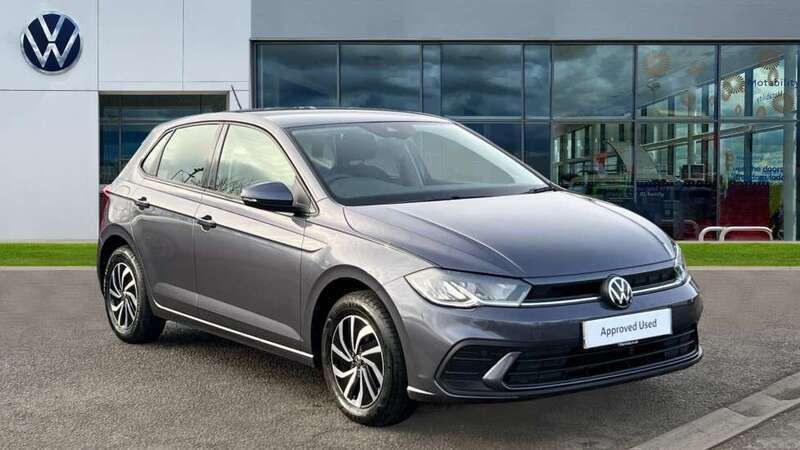 Used VW Polo Life 95 HP (69 kW) 2022 Smokey grey metallic  Hatchback