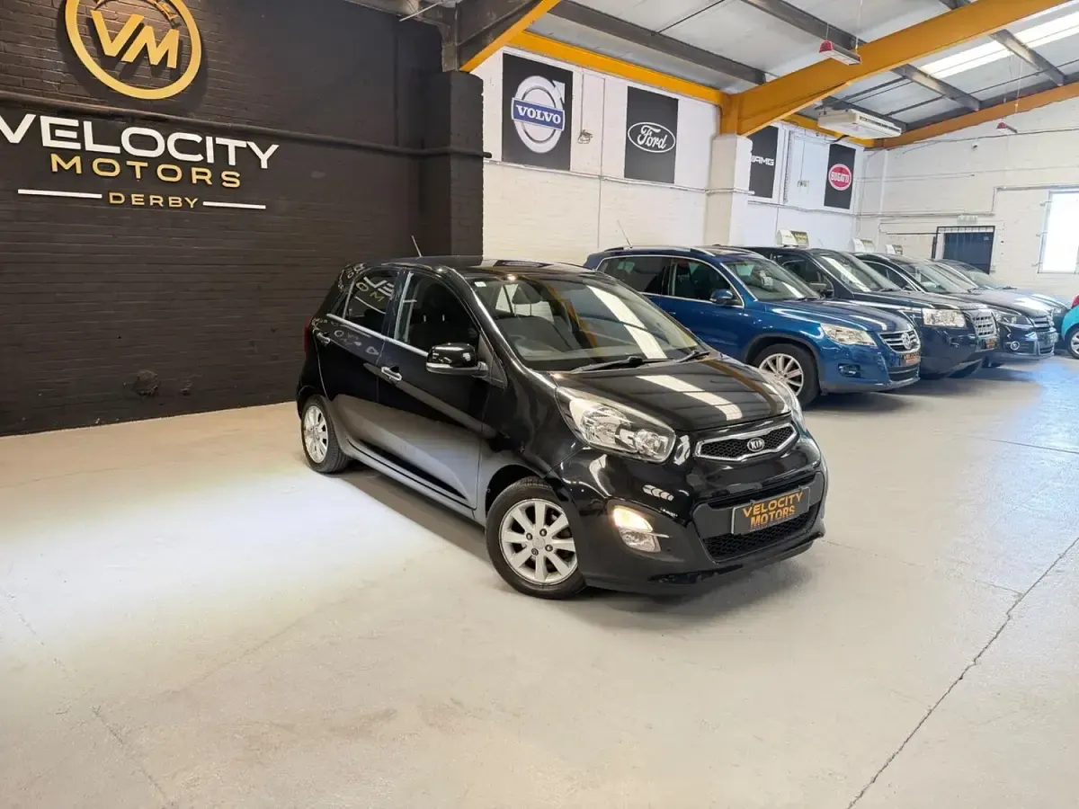 Used Kia Picanto 84 HP (61 kW) 2012 Black Hatchback