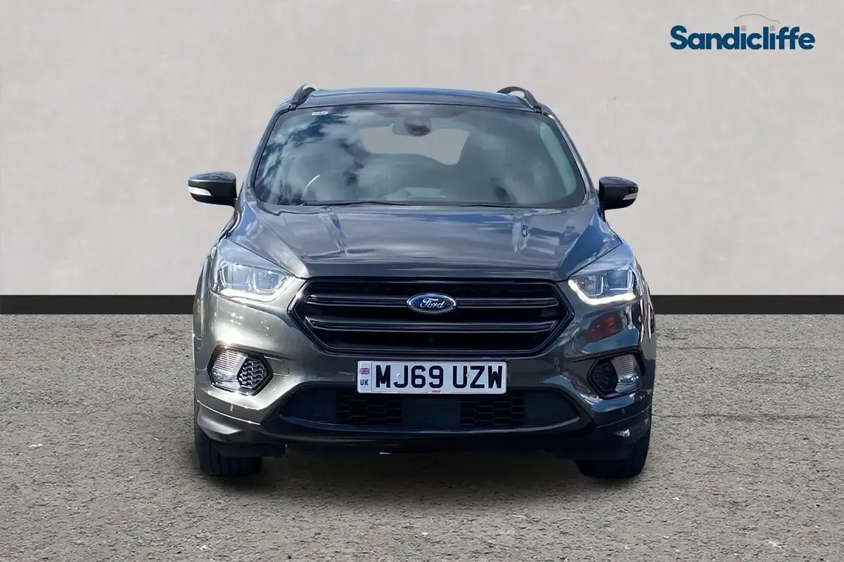 Gebraucht Ford Kuga ST-Line 176 PS (129 kW) 2019 Grau SUV