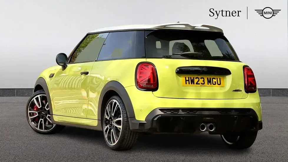 Used Mini John Cooper Works Hatch 228 HP (167 kW) 2023 Yellow Hatchback