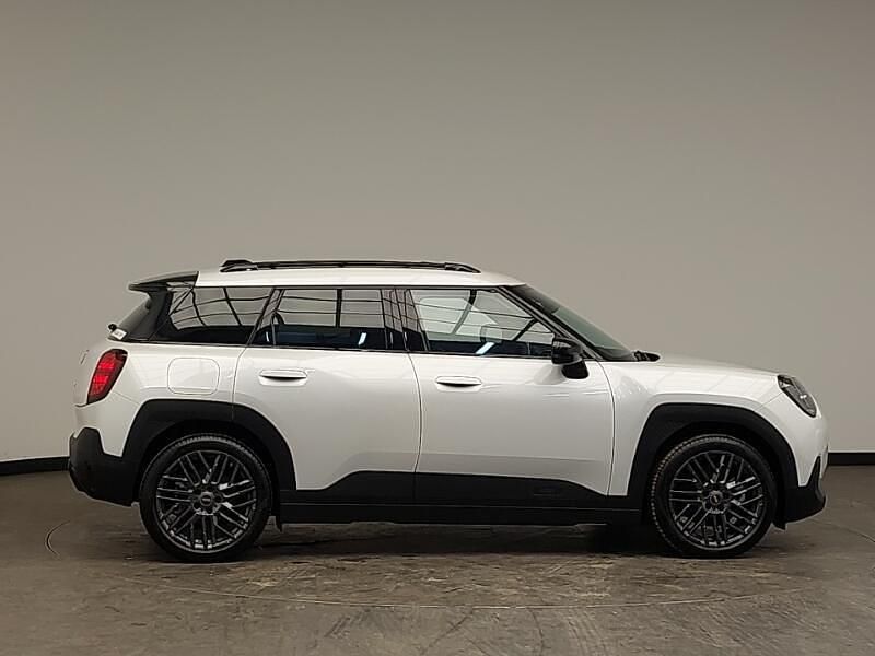 New Mini Aceman 135 kW (184 HP) 2025 White SUV