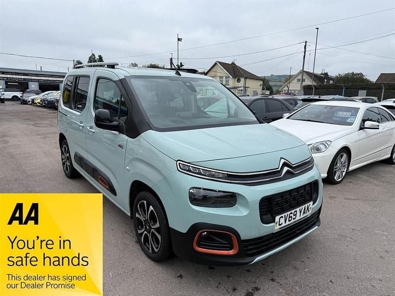 Green Used 2019 Citroën Berlingo XTR MPV | £10,495 (Good price) - Image 1/4