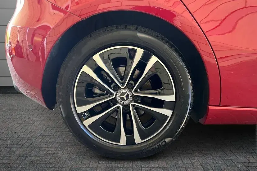 Used Mercedes A200 Executive 175 HP (128 kW) 2023 Patagonia red Hatchback