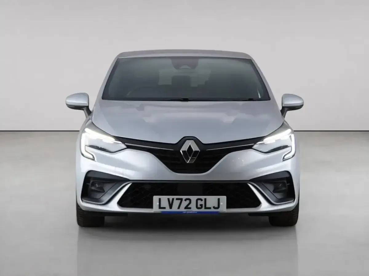 Used Renault Clio RS Line 140 HP (102 kW) 2022 Silver Hatchback