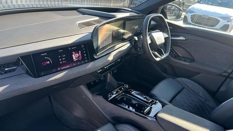 Used Audi Q6 e-tron Advanced 285 kW (388 HP) 2025 Blue SUV