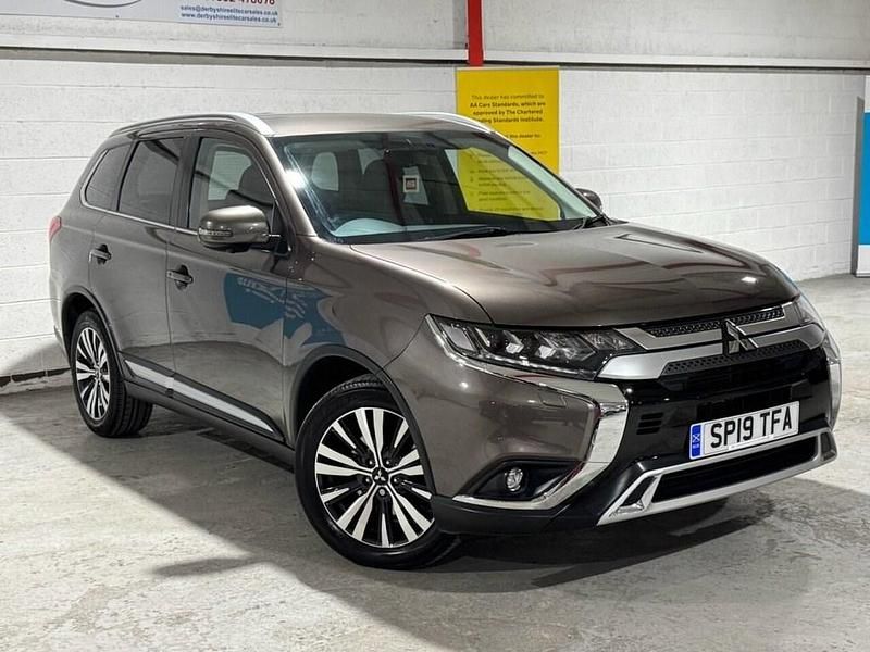 Brown Used 2019 Mitsubishi Outlander SUV | £13,695 (Fair price) - Image 1/3
