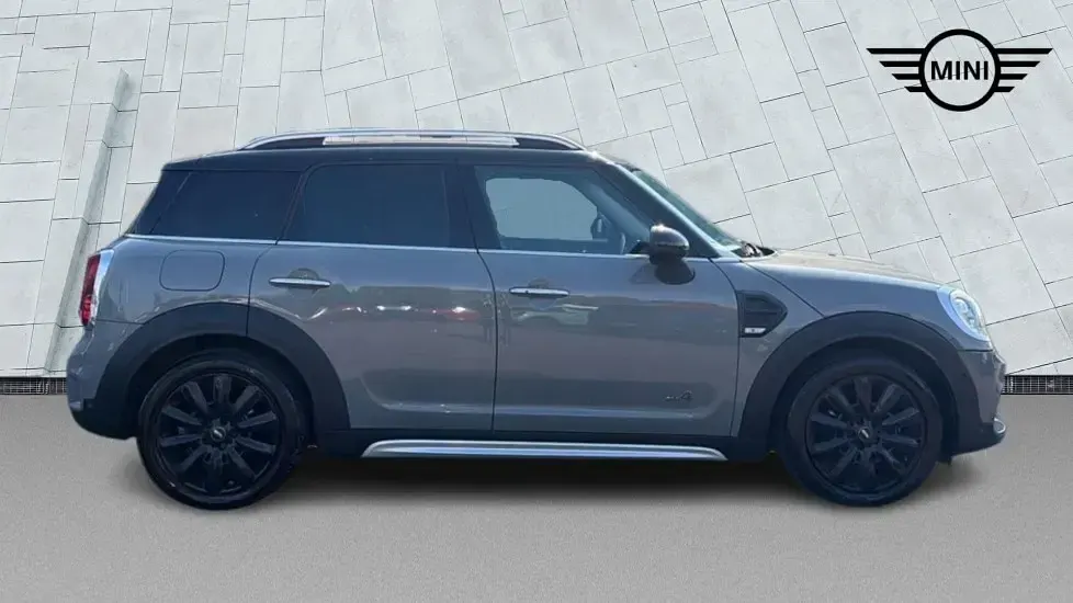 Used Mini Cooper Countryman Classic 136 HP (100 kW) 2020 Grey SUV