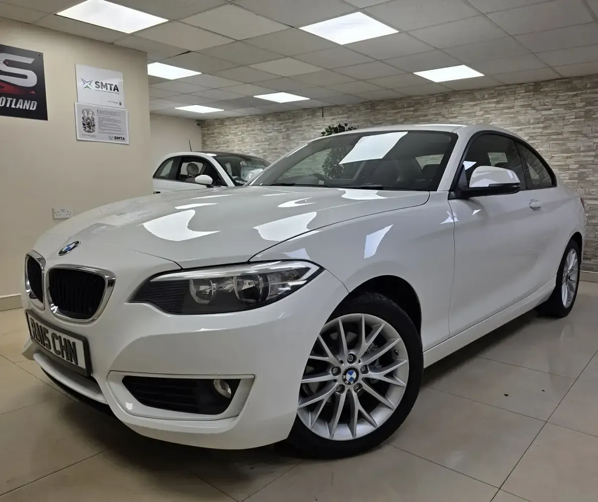 Used BMW 218 Exclusive 150 HP (110 kW) 2015 White Coupe