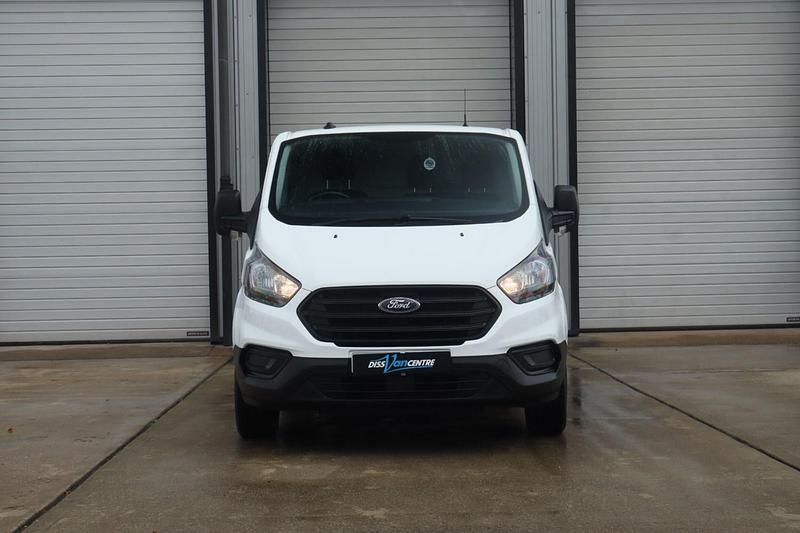 Used Ford Transit Custom 105 HP (77 kW) 2021 White Van
