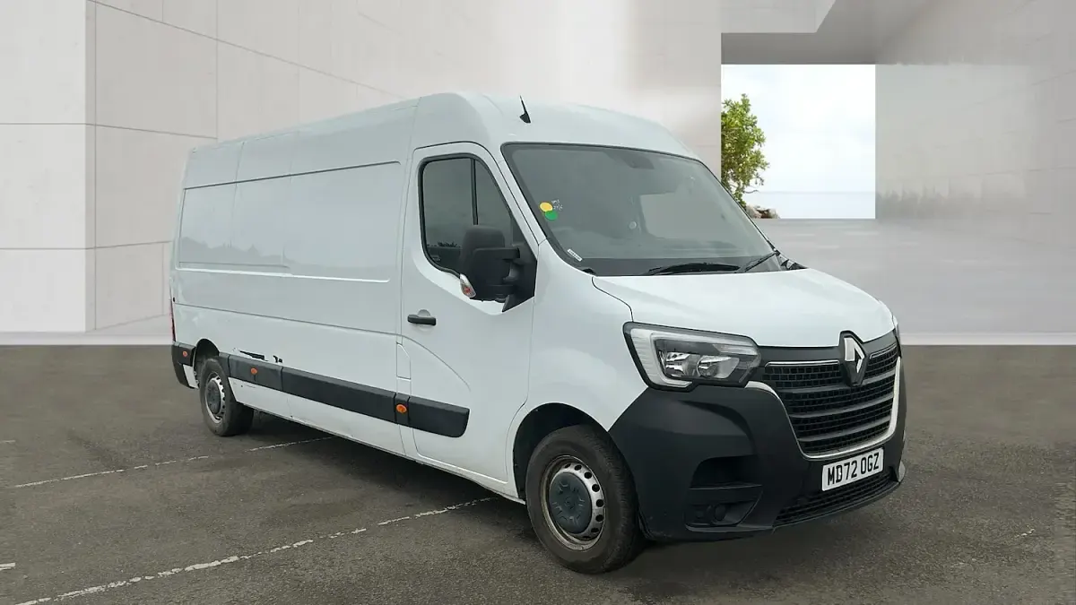 Used Renault Master Business 2022 White MPV