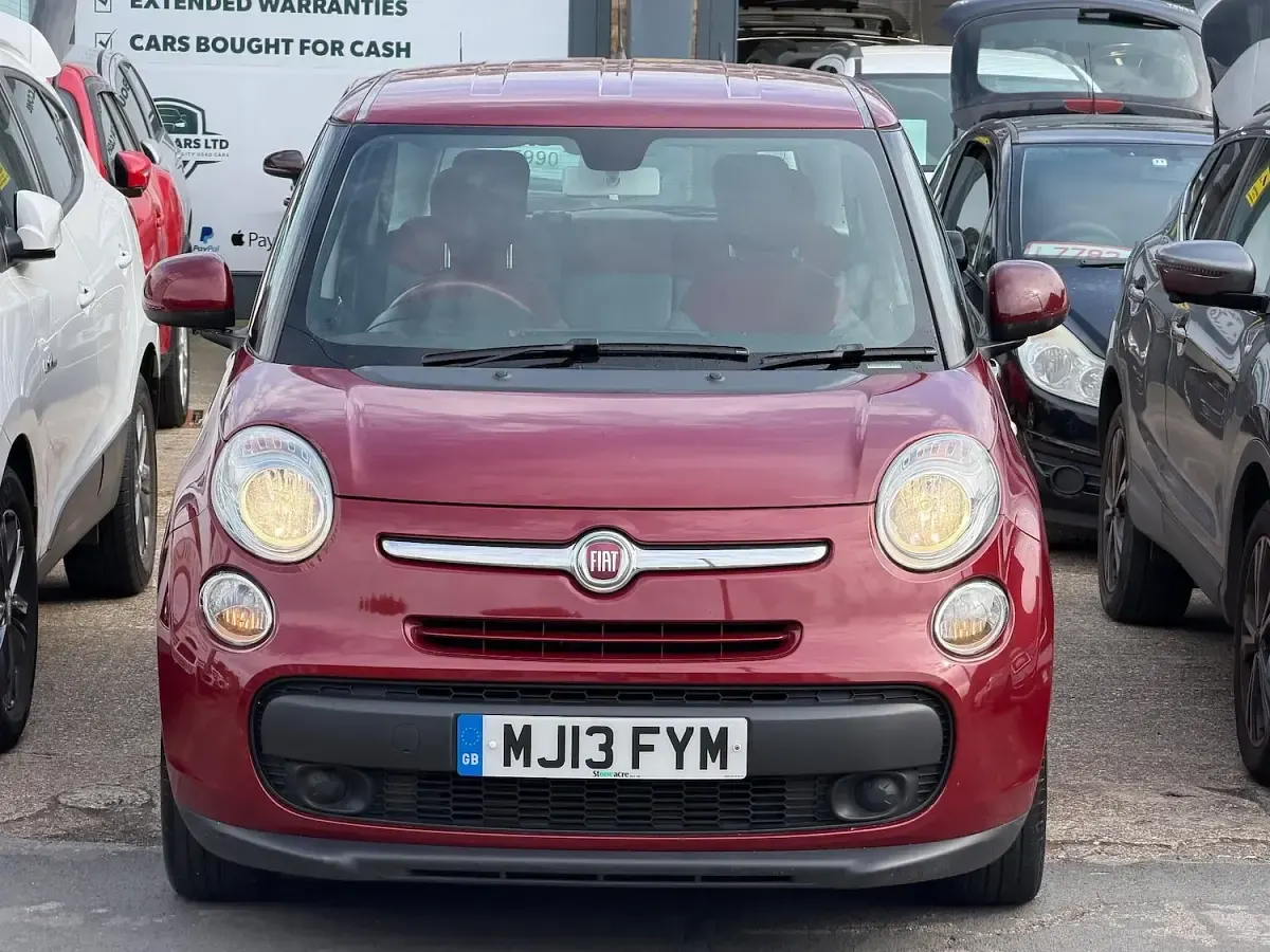 Used Fiat 500L Easy 85 HP (62 kW) 2013 Red MPV