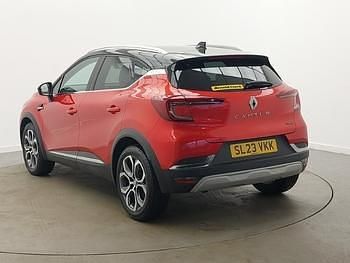 Used Renault Captur Techno 142 HP (104 kW) 2023 Red SUV
