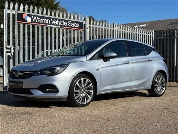 Silver Used 2020 Vauxhall Astra SRi Hatchback | £9,998 (Fair price) - Image 1/4