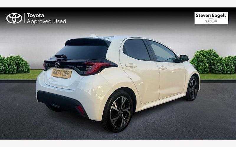 Used Toyota Yaris Hybrid Design 116 HP (85 kW) 2026 Hatchback