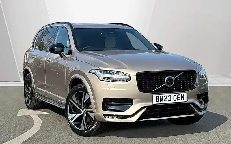 Used Volvo XC90 Plus 250 HP (183 kW) 2025 SUV