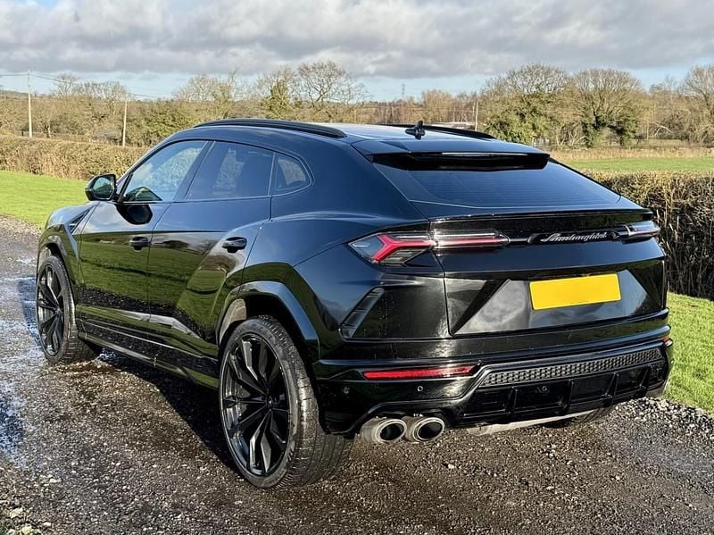 Used Lamborghini Urus 666 HP (489 kW) 2021 Black SUV