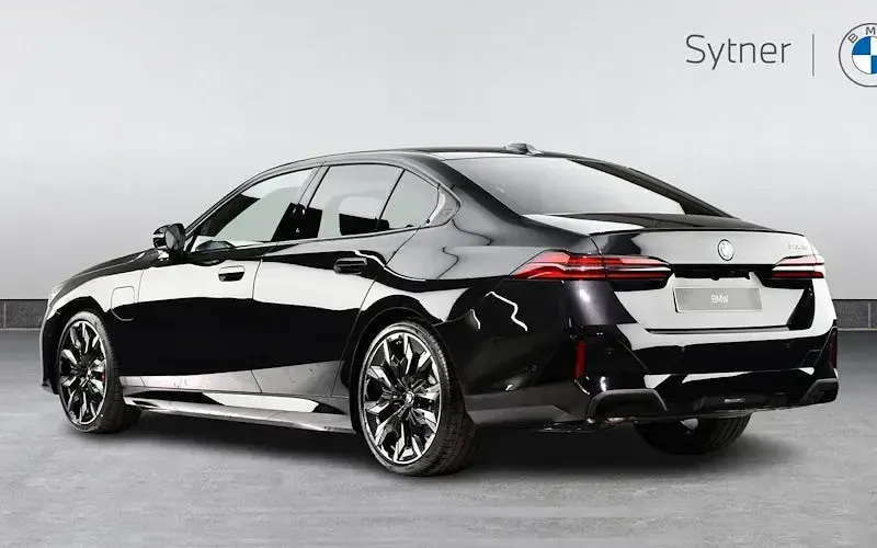 New BMW 530e M Sport 299 HP (219 kW) 2026 Sedan